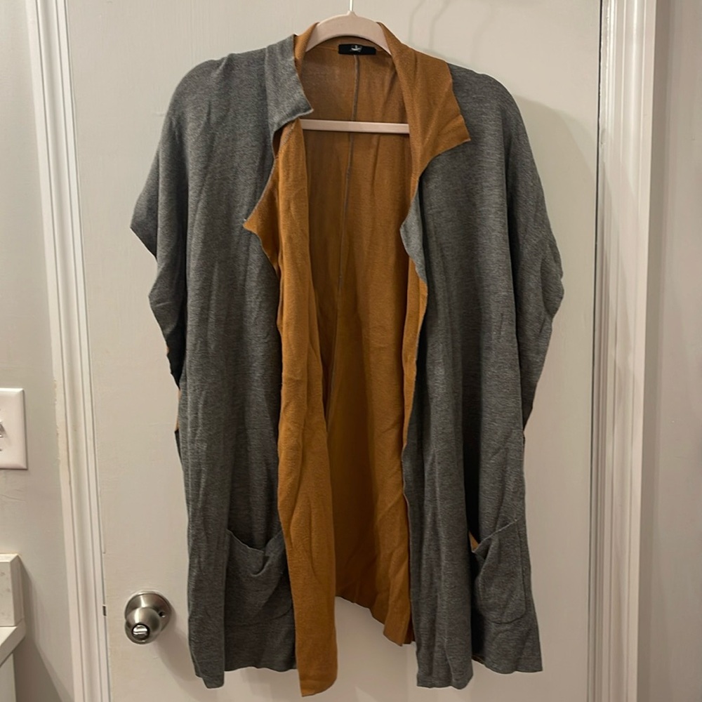 Collection by Bobeau open front poncho cardigan size S.